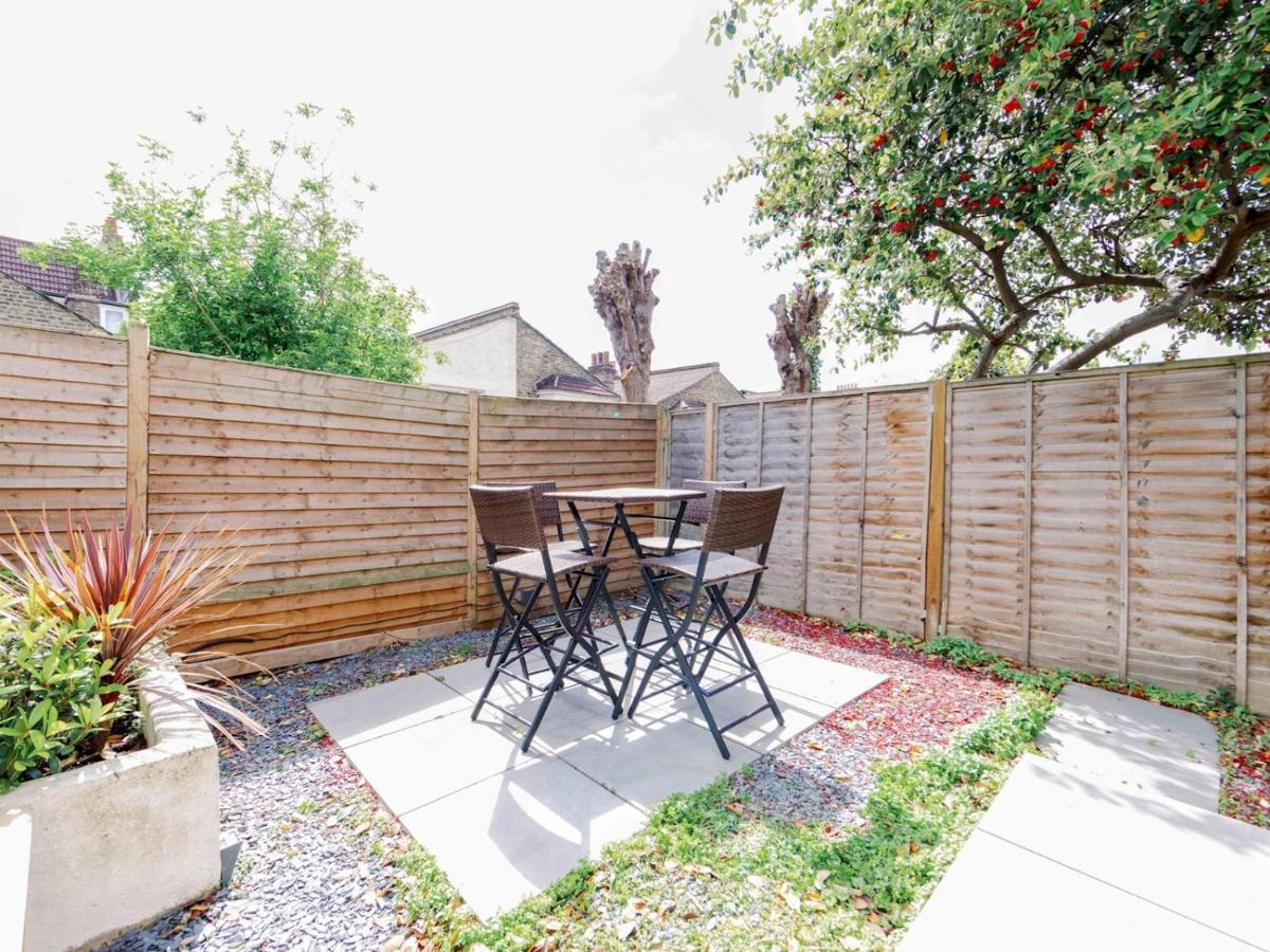 Appartement Pass The Keys Recently Renovated 1Br Flat With Private Garden In South Londres Extérieur photo