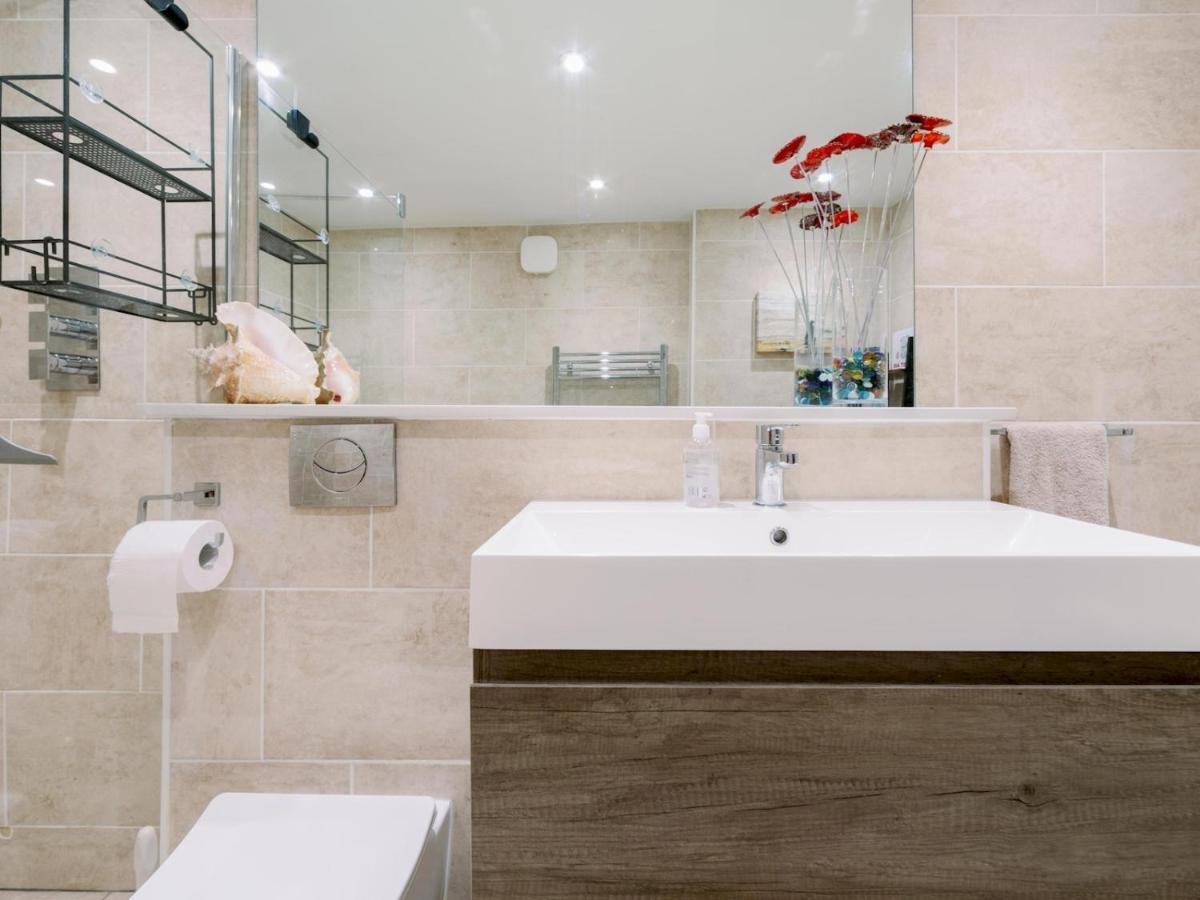 Appartement Pass The Keys Recently Renovated 1Br Flat With Private Garden In South Londres Extérieur photo