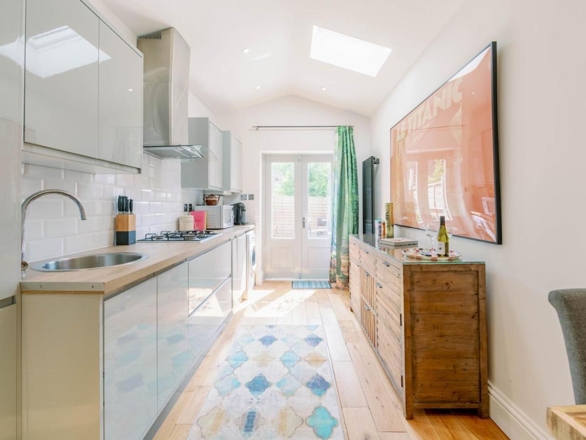 Appartement Pass The Keys Recently Renovated 1Br Flat With Private Garden In South Londres Extérieur photo